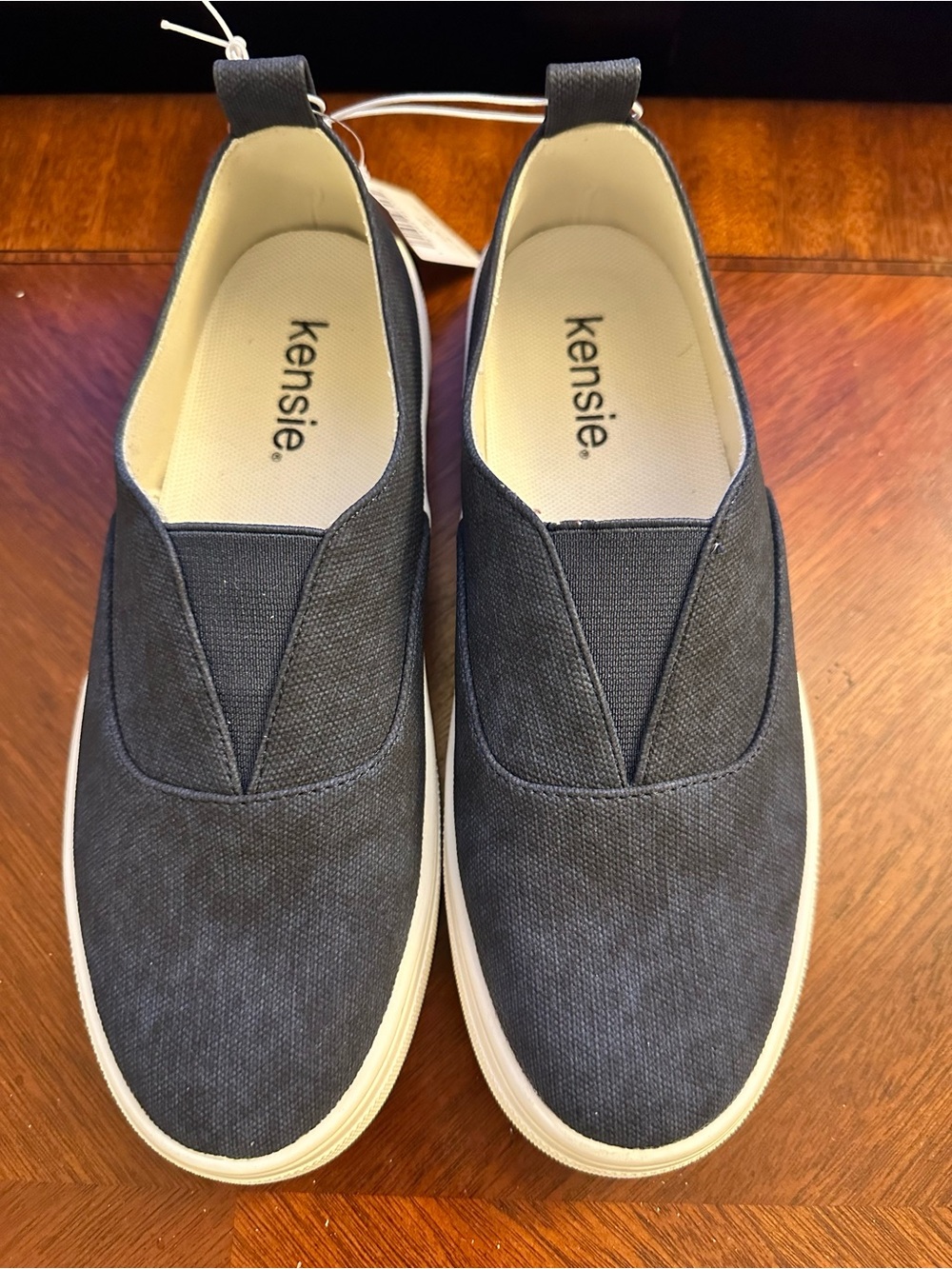 Brand New w/ Box - Kensie Shoes Size 6